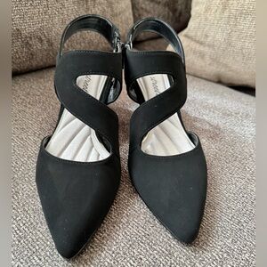 Easy Street Women’s Venue Pumps